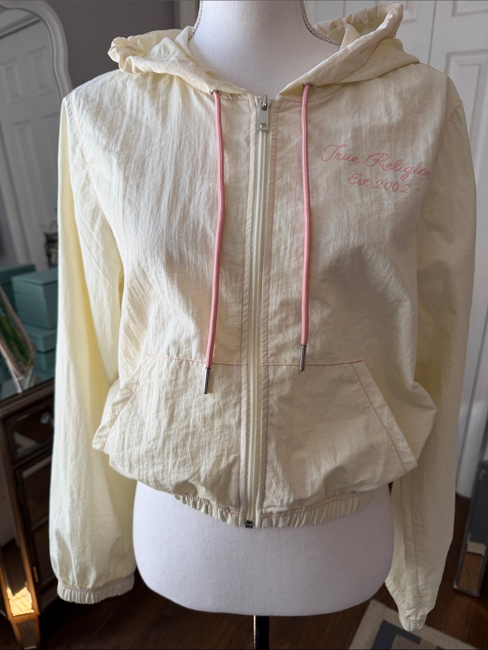 True Religion Cream Hooded Bomber Jacket w/ Pink Drawstrings & Stitching M NWT